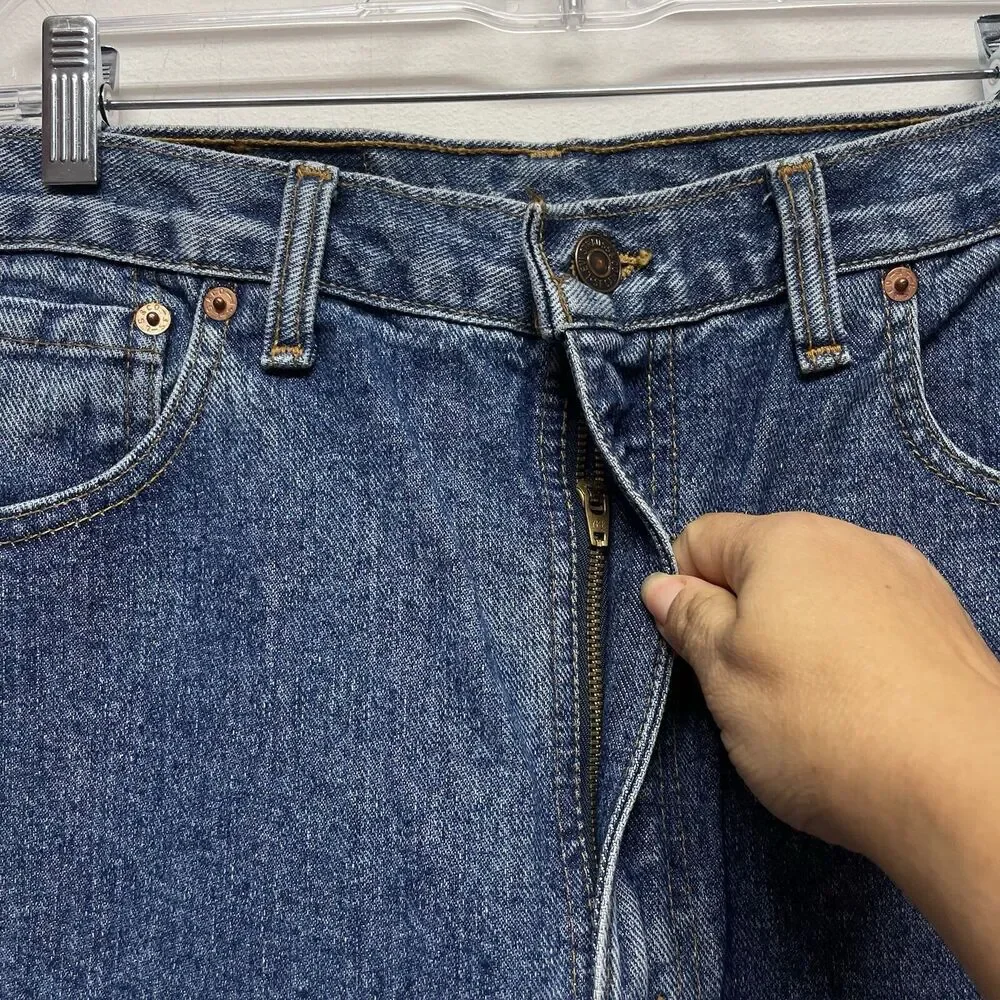 Vintage Levi’s 505 Regular Fit Straight Leg Jeans Men's W38 L32 Made in Canada